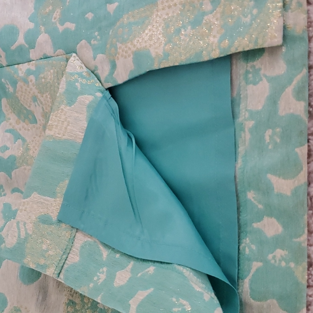 Dress - Picture 4 of 4